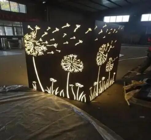 礼纪镇耐候钢灯箱